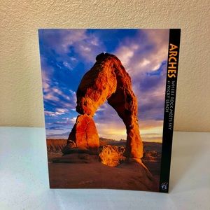 📕ARCHES “Where Rock Meets Sky” BOOK